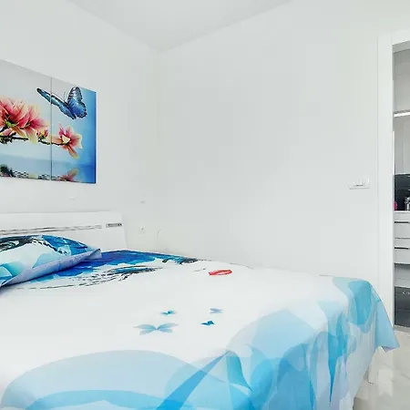 Penthouse Lush Apartment