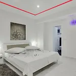 Penthouse Lush Apartment Makarska